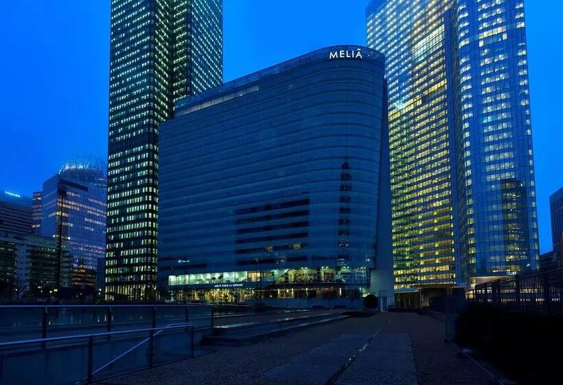 هتل Melia Paris La Defense