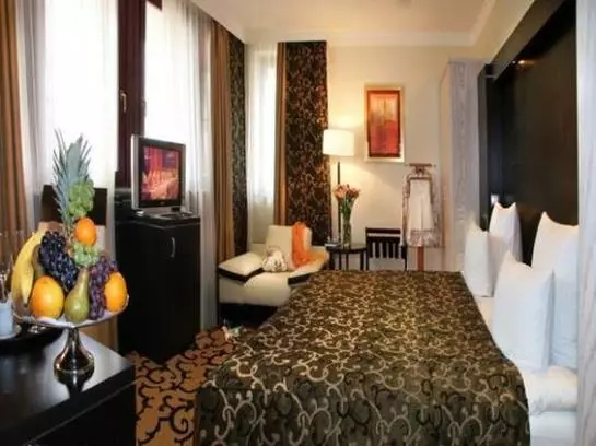 فندق Old Continent