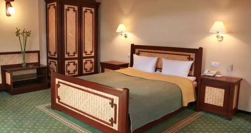 فندق Old Continent