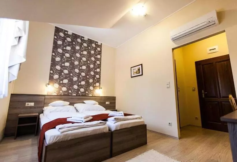 Otel Piroska Csárda és Panzió