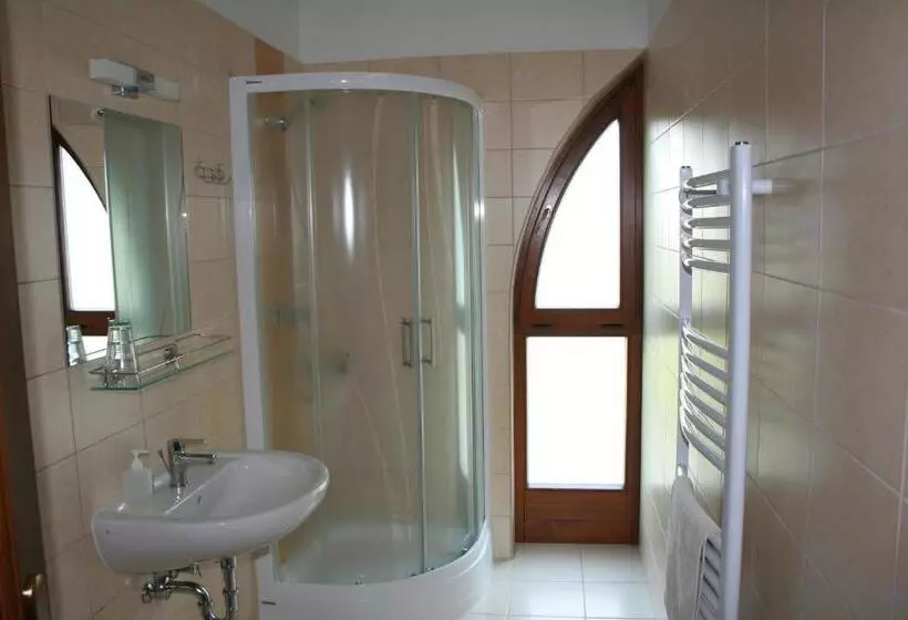 Otel Piroska Csárda és Panzió