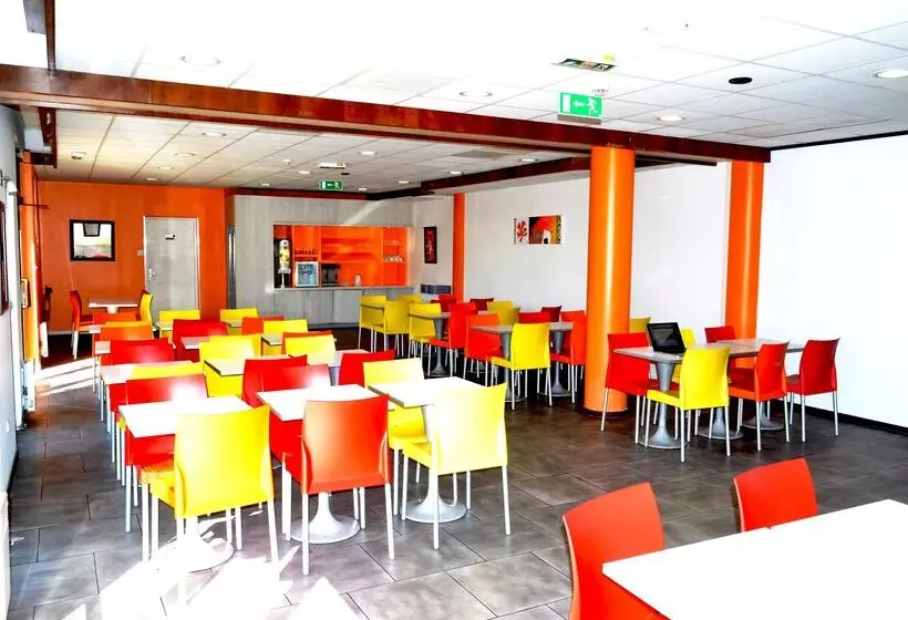 Отель Premiere Classe Paris Est Bobigny Drancy