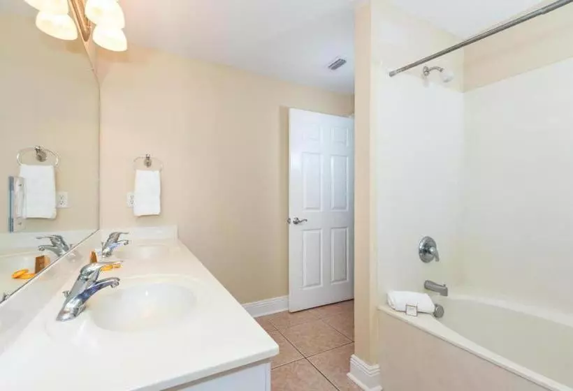 בית מלון כפרי Summer Place 505