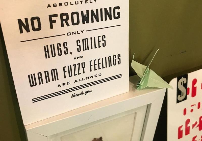 فندق على الطريق The Little Lion