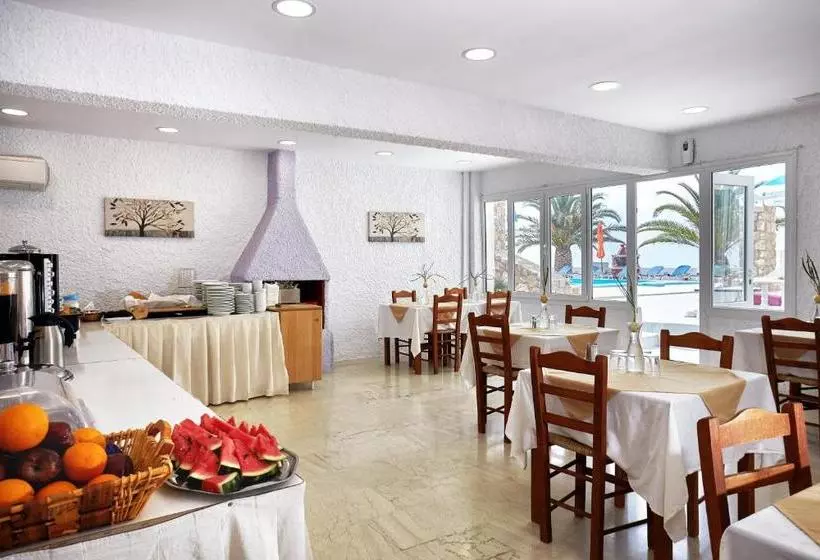 Zorbas Hotel Santorini