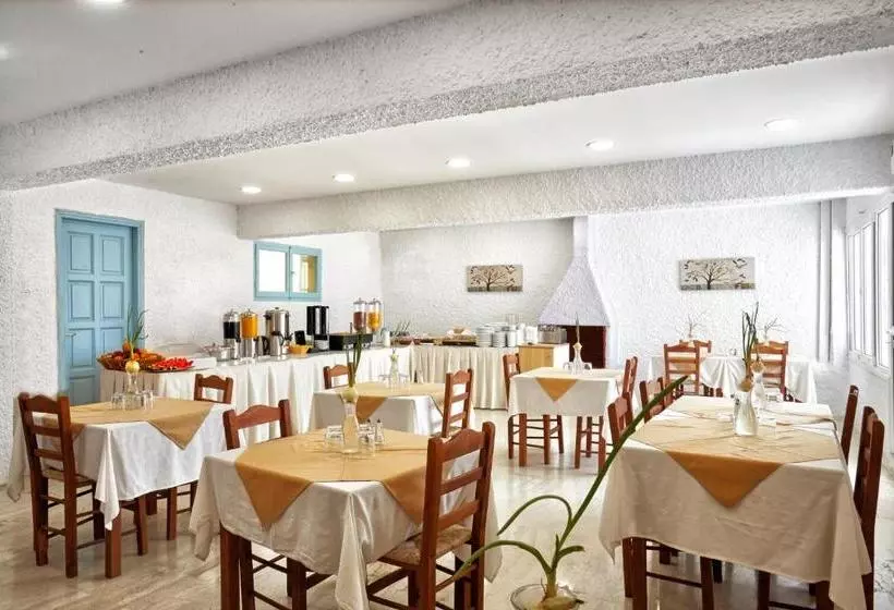 Zorbas Hotel Santorini