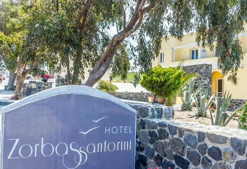Zorbas Hotel Santorini