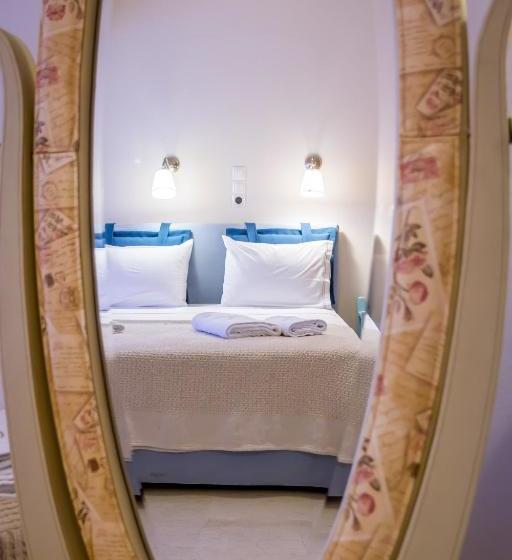 Zorbas Hotel Santorini