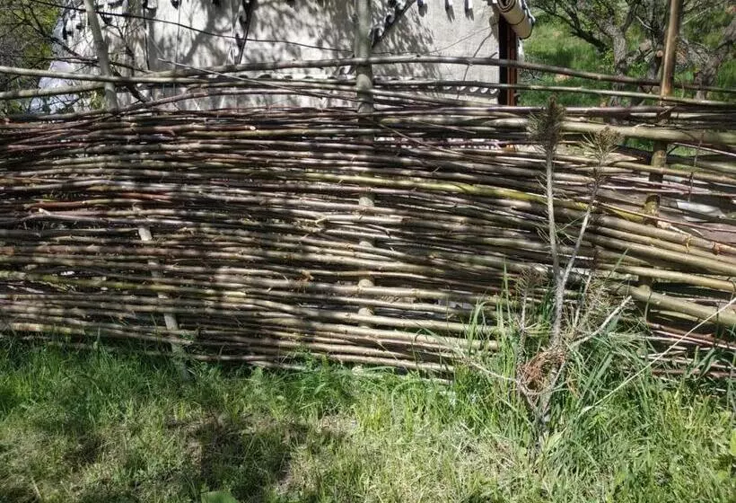 تختخواب و صبحانه Turan Handmade Yurt With Heated Floors