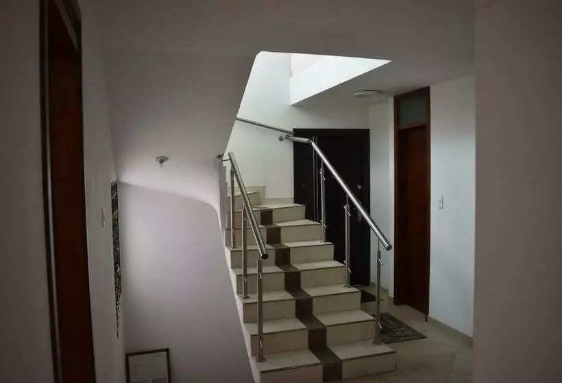 ホテル La Puerta Rota