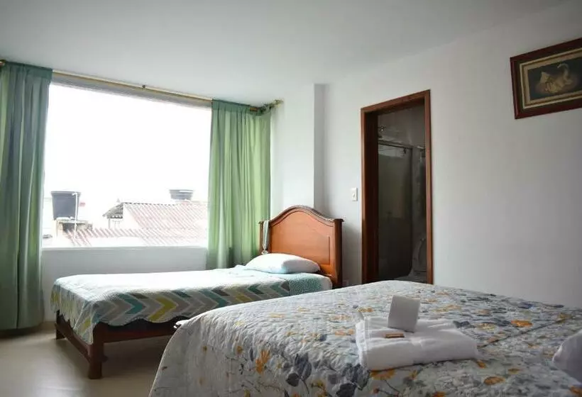 ホテル La Puerta Rota