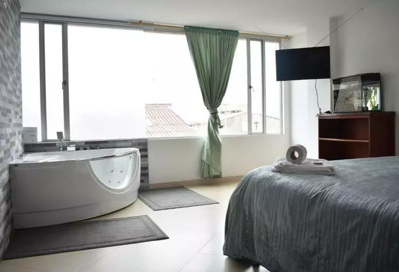 ホテル La Puerta Rota