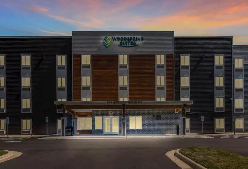 ホテル Woodspring Suites Greensboro   High Point North