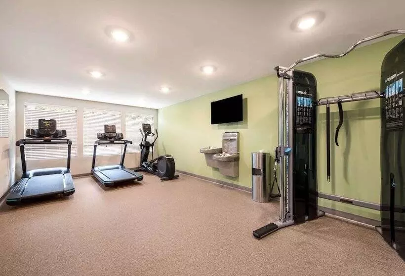 ホテル Woodspring Suites Greensboro   High Point North