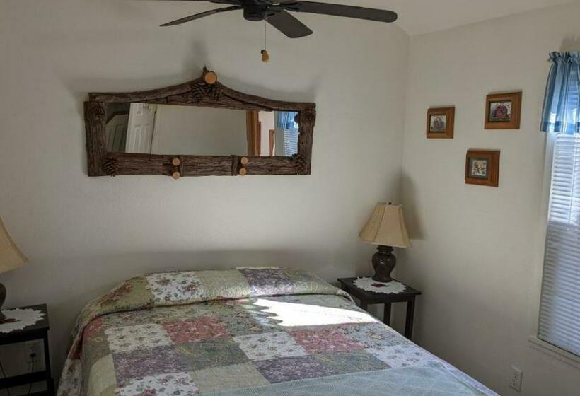 膳宿费 Room #3 At The Apple Place