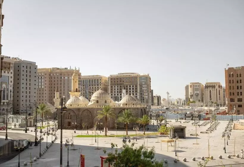 Hotelli Elaf Al Taqwa