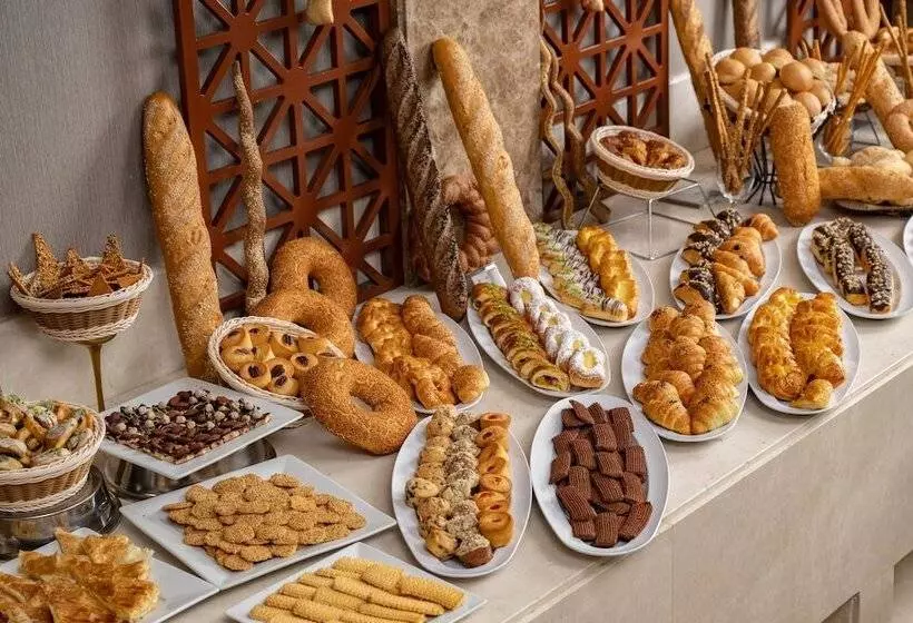 Hotelli Elaf Al Taqwa