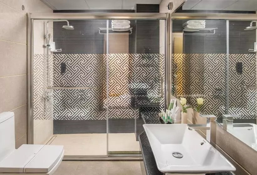 Hotelli Elaf Al Taqwa