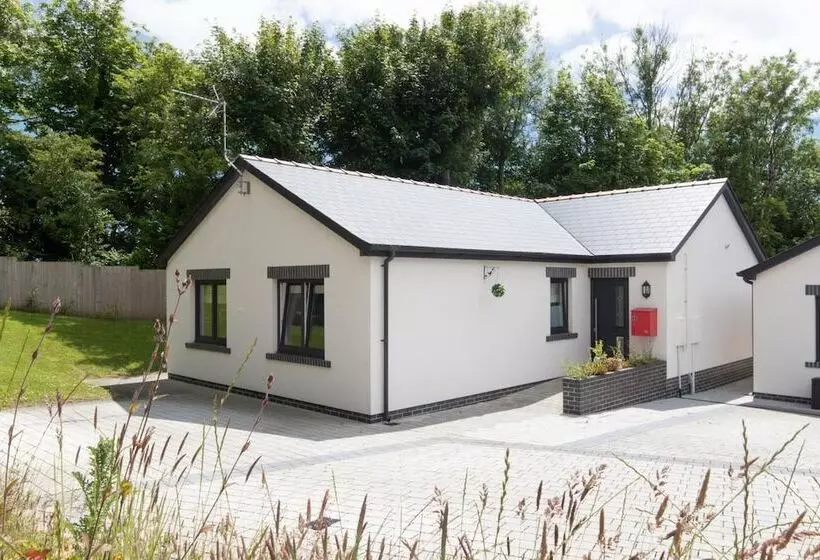 Parsonage Cottage Peaceful, Dog Friendly Cottage