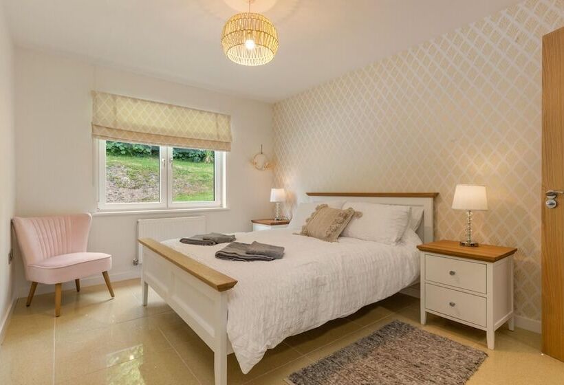 Parsonage Cottage  Peaceful, Dog Friendly Cottage