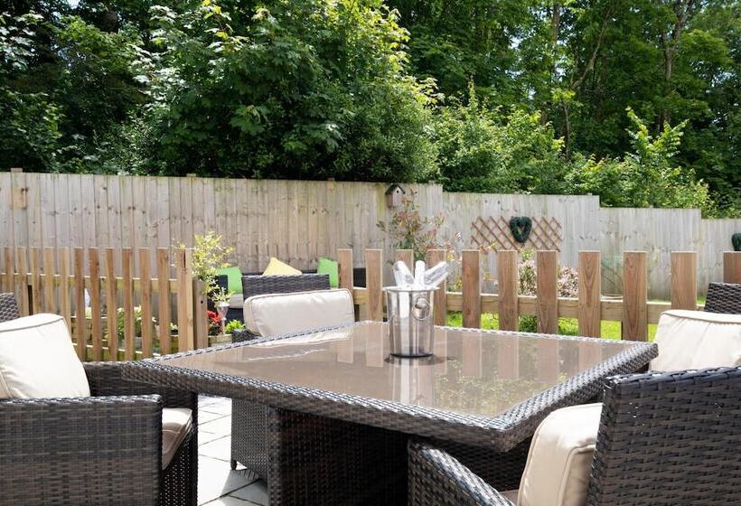 Parsonage Cottage  Peaceful, Dog Friendly Cottage