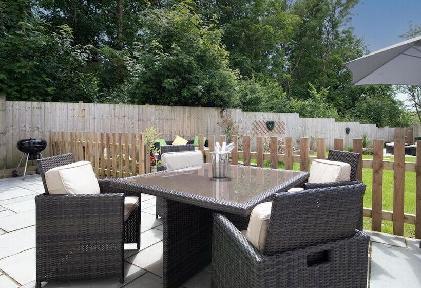 Parsonage Cottage  Peaceful, Dog Friendly Cottage