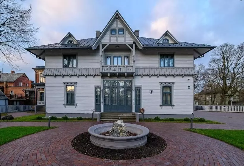 Roze Peldu Residence