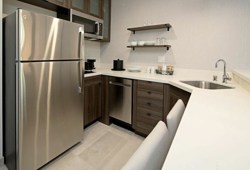 Отель Residence Inn By Marriott Chatsworth