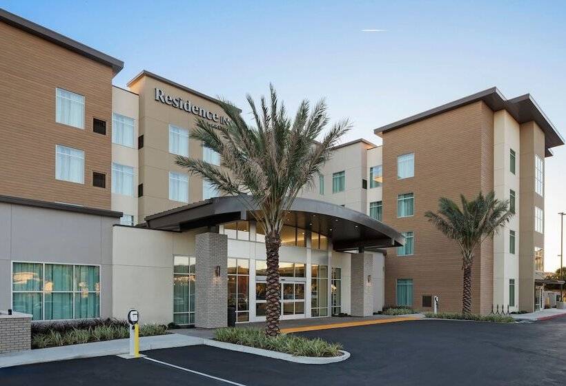 Отель Residence Inn By Marriott Chatsworth