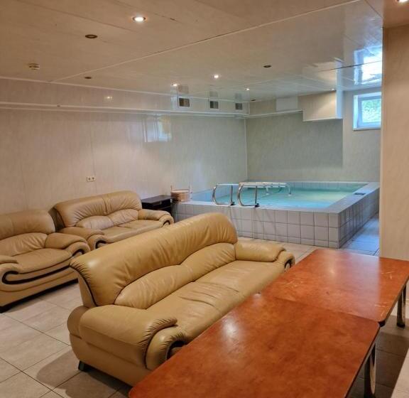 پانسیون Guest House Kaktus