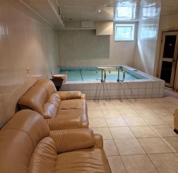 پانسیون Guest House Kaktus