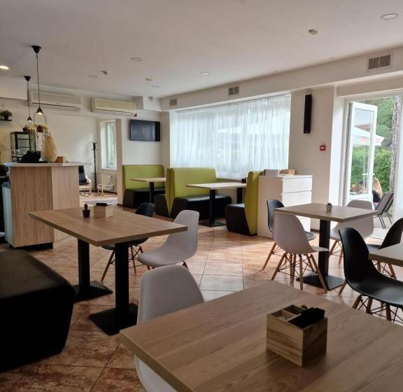 پانسیون Guest House Kaktus