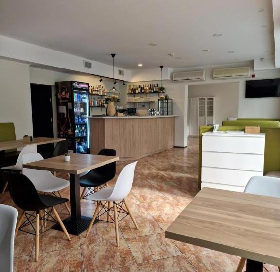 پانسیون Guest House Kaktus