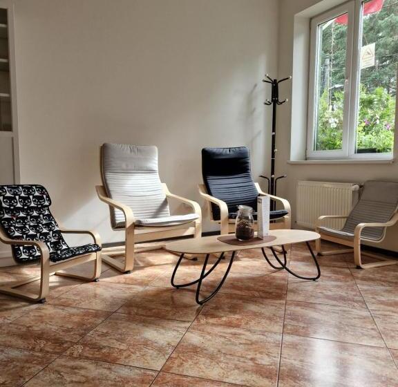 پانسیون Guest House Kaktus