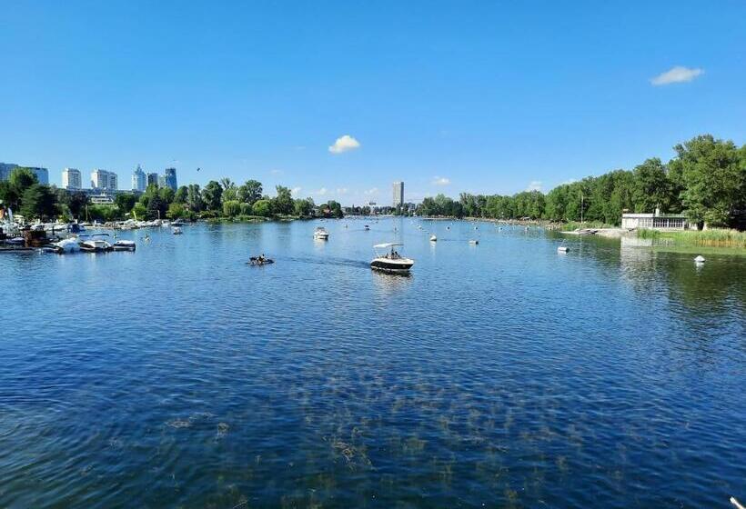 Vienna International Center Apartment