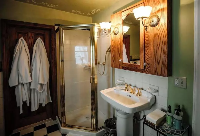 Aamiaismajoitus (B&B) Galvanized America Inn & Art Gallery