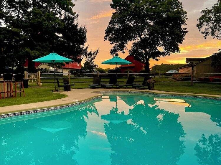 민박 Galvanized America Inn & Art Gallery