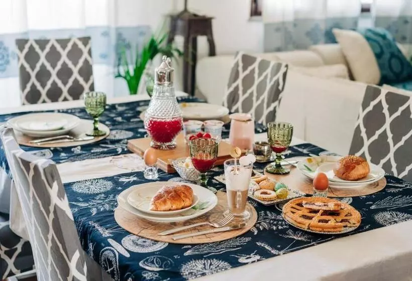 ベッドアンドブレックファースト Juniper Bay