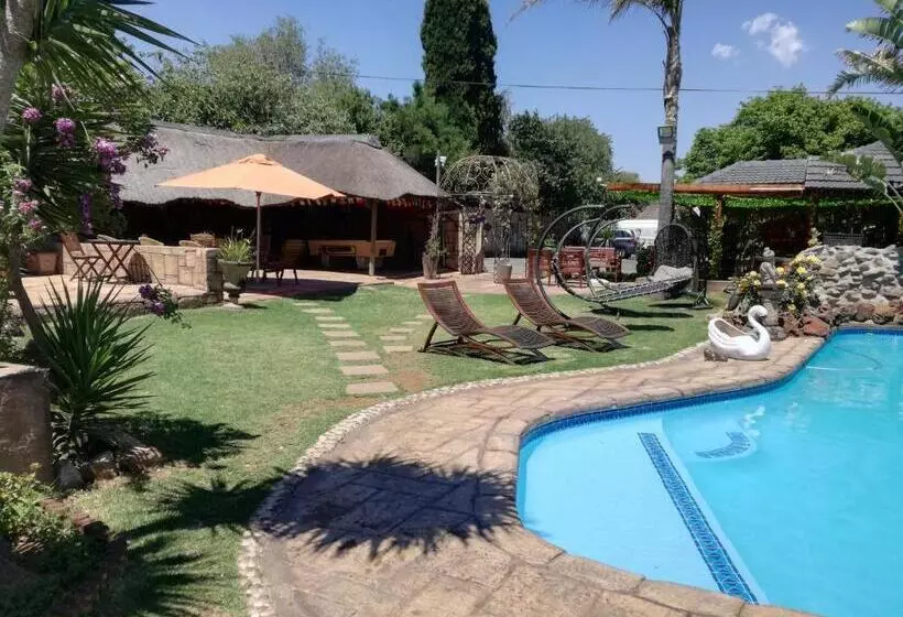 Aamiaismajoitus (B&B) Petra Lodge