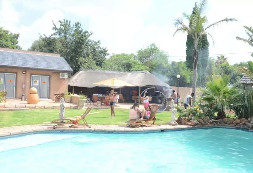 Aamiaismajoitus (B&B) Petra Lodge