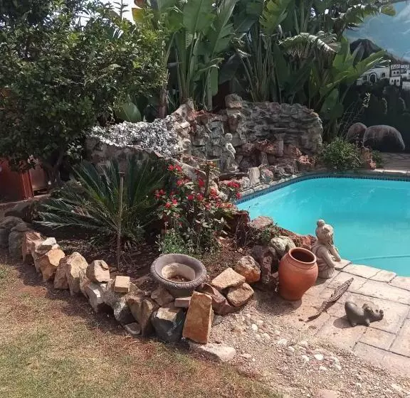 Aamiaismajoitus (B&B) Petra Lodge