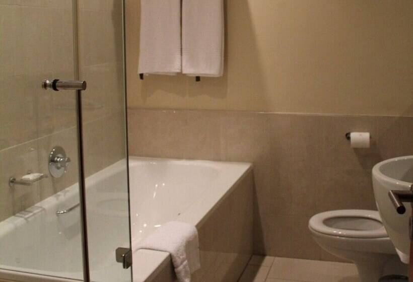 Отель Luxury Apartment In Raphael Penthouse Suite