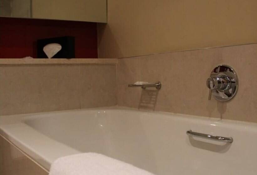 Отель Luxury Apartment In Raphael Penthouse Suite