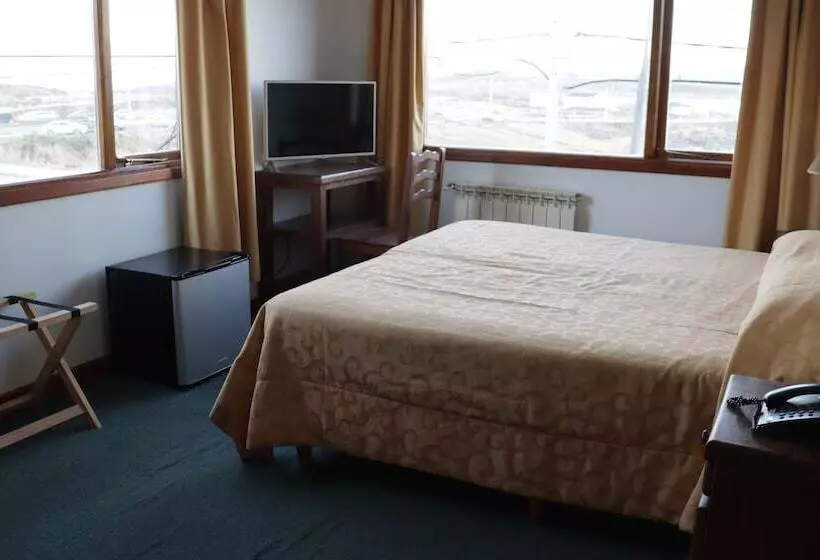 ユースホステル Oikos