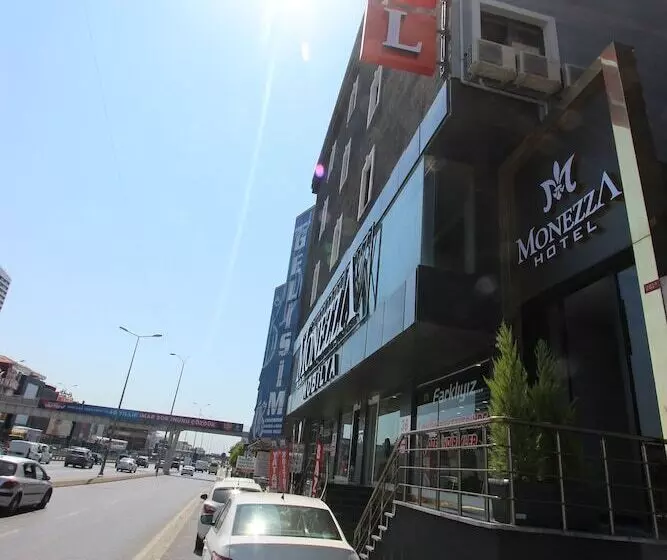 هتل Monezza