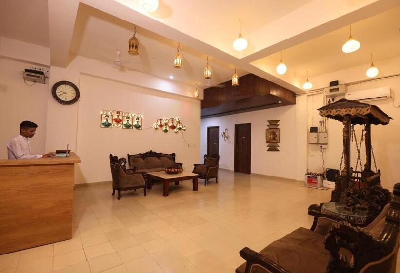 هتل The Naga Rishikesh