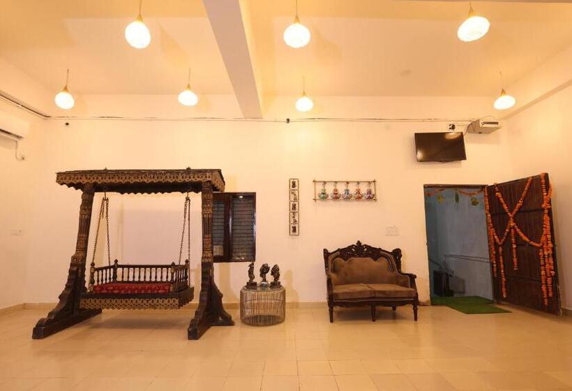 هتل The Naga Rishikesh