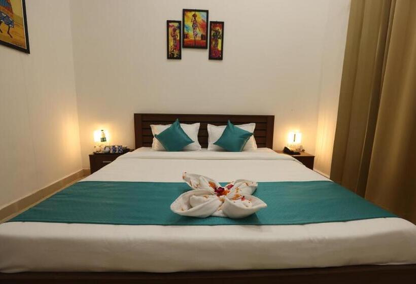 هتل The Naga Rishikesh