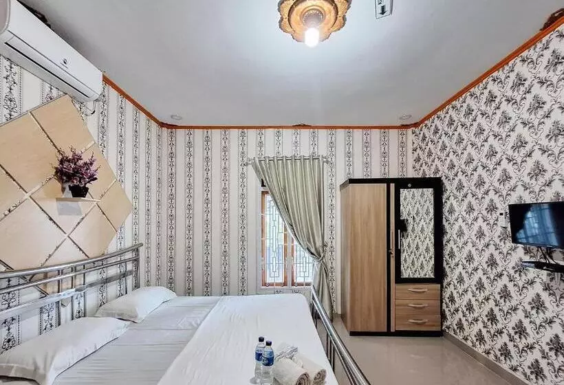 Hotelli Homestay Sakinah Syariah Mitra Reddoorz