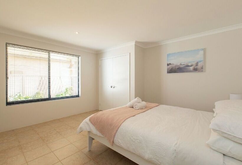 Pool & Putt Paradise, Family Friendly, Pool, Wifi